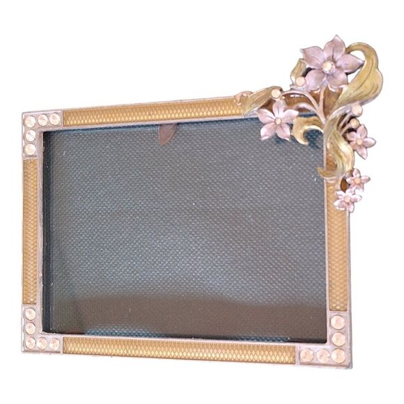 Vintage Andrea by Sadek Brass Folding Easel with ornate glass photo frame 3x5 - Picture 4 of 16